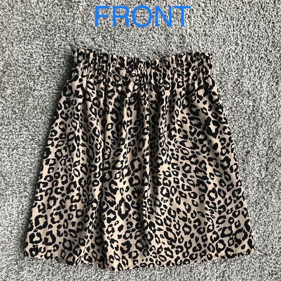 Francesca’s Cheetah Skirt - Picture 1 of 2